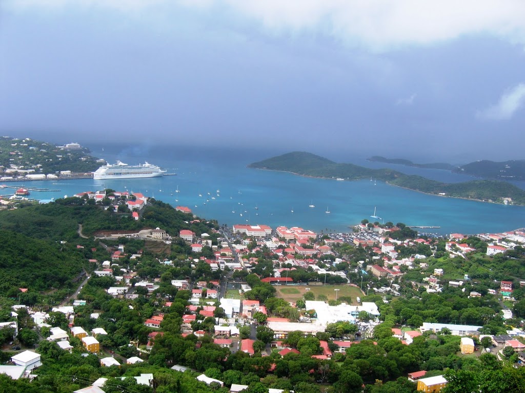 St. Thomas Island Tour >> what to see on St. Thomas in ONE day! // www.apassionandapassport.com