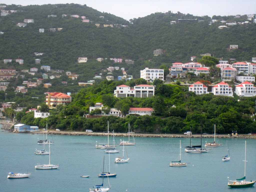 STUNNING St. Thomas >> such an easy trip from NYC! // www.apassionandapassport.com