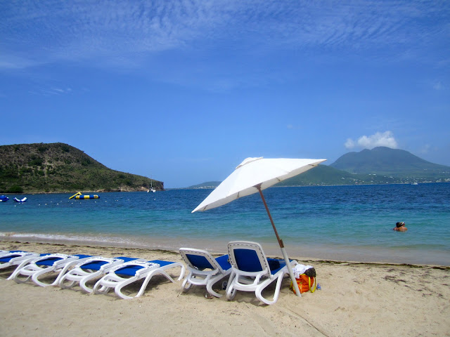 cockleshell-beach-st-kitts