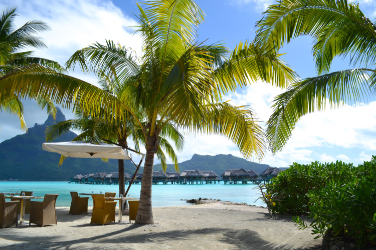 30 photos to inspire you to visit Bora Bora! | www.apassionandapassport.com