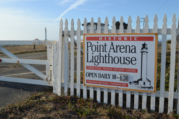 point arena lighthouse highway 1 PCH