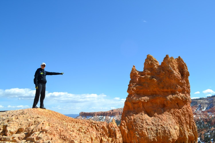 Hiking to the Hoodoos in Bryce Canyon National Park | www.apassionandapassport.com