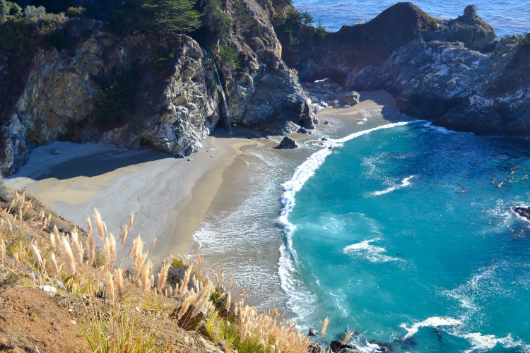 The Best Big Sur Road Trip Itinerary - all the best stops to make, where to eat, and where to stay