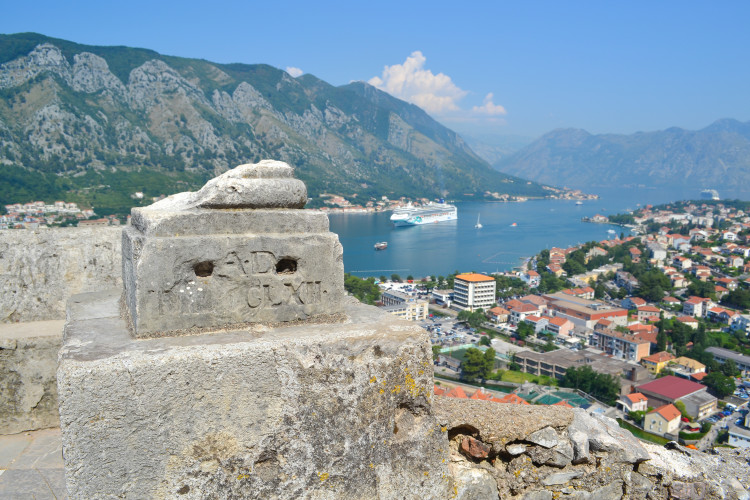 One Day in Kotor Montenegro >> where to get the best views and an itinerary on how to make the most of your day!