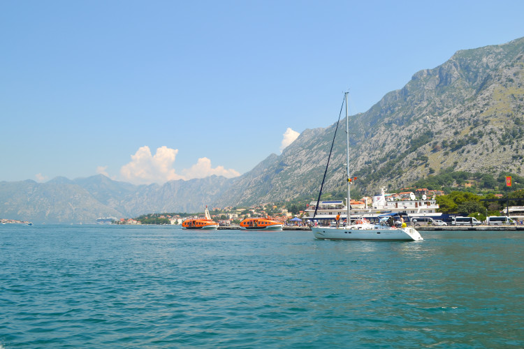 One Day in Kotor Montenegro >> where to get the best views and an itinerary on how to make the most of your day!