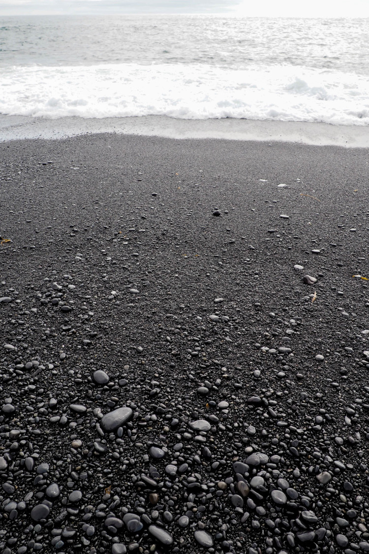 Stops on the Snaefellsness Peninsula Iceland: Djúpalónssandur Black Pebbled Beach 