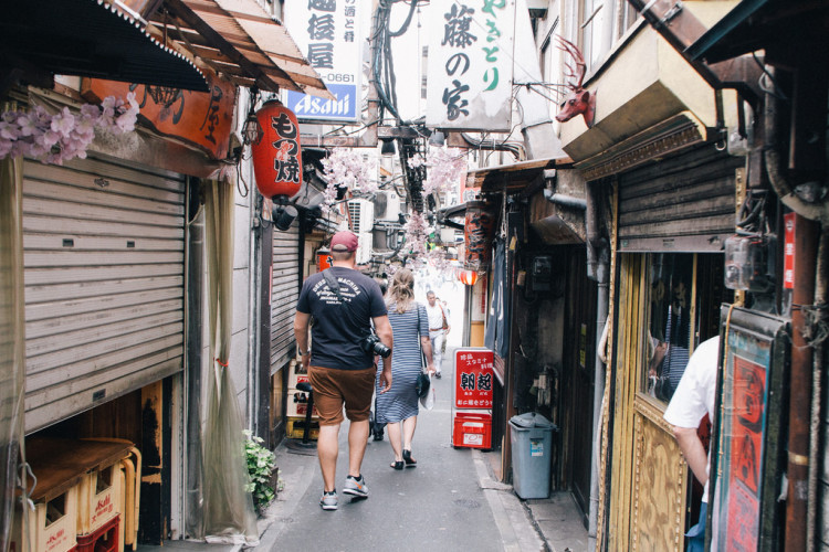 Heading to Japan soon?! Check out this COMPLETE 10-DAY JAPAN ITINERARY filled with exactly how I spent my 10 days in Japan, which could easily be expanded to 2 weeks in Japan.