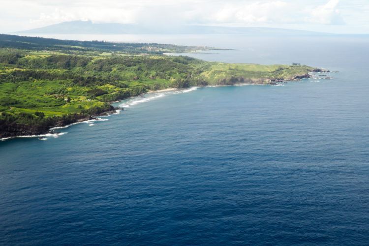 Headed to Hawaii and looking for the best Maui helicopter tour? From rushing waterfalls and cascading cliffs to misty mountains and turquoise waters, nothing beats a morning soaring over Maui.