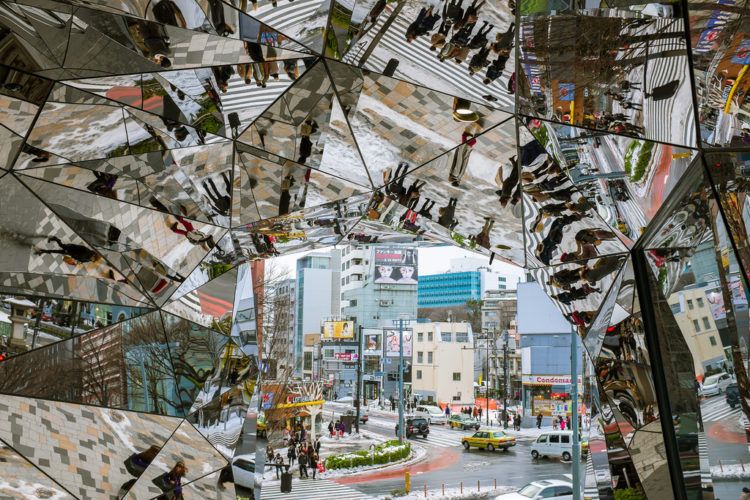 Wondering what to do in Harajuku? There’s so much to explore in this Tokyo neighborhood that it’s hard to know where to begin. Luckily, this handy Harajuku guide has got your back. Read on to discover the best things to do in this uber-cool area.