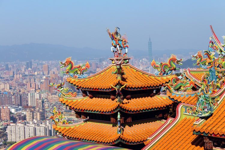 Headed to Taiwan in the near future and looking for the perfect 3 day Taipei itinerary?! Consider yourself lucky, because I've got the most perfect 3 days in Taipei all planned out for you!