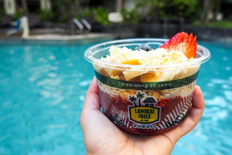 Where to Eat in Oahu: all those places to eat in Oahu that you need to put on your must-eat list! 25+ restaurants in Oahu, including breakfast, lunch/dinner, acai bowls, shave ice, and more!