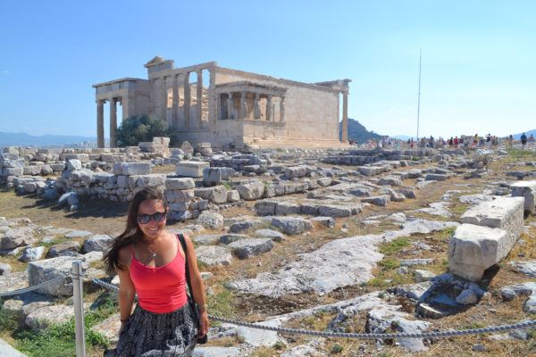 Planning a trip to the Mediterranean and looking for the best 10 day Greece itinerary?! You’re in luck, my Mediterranean-loving pal, I’ve got the perfect 10 days in Greece planned out for you below! AND if you want to extend your trip even further (aka see even more stunning islands), follow my advice for a complete 2 weeks in Greece!