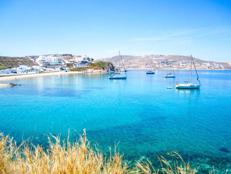 Planning a trip to the Mediterranean and looking for the best 10 day Greece itinerary?! You’re in luck, my Mediterranean-loving pal, I’ve got the perfect 10 days in Greece planned out for you below! AND if you want to extend your trip even further (aka see even more stunning islands), follow my advice for a complete 2 weeks in Greece!