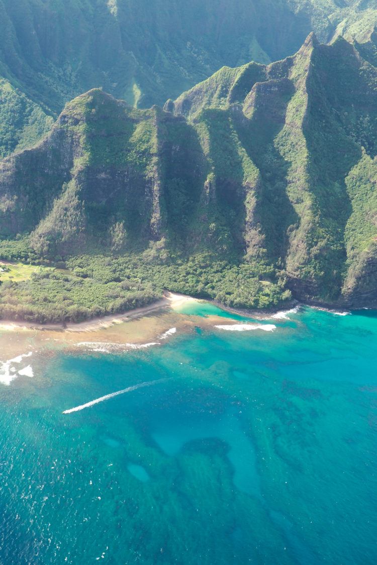 Heading off to Hawaii and looking for the perfect Kauai itinerary? Good choice! Read on for the ultimate way to spend 3 days in Kauai!