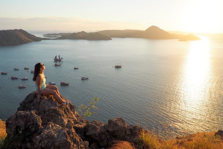 Headed off to Komodo National Park and looking for the best Komodo island tour package? Here you'll find a complete guide - everything you need to know!