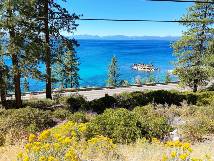 Driving around Lake Tahoe - all the best viewpoints, short hikes, and sandy beaches! The best Lake Tahoe drive there is!