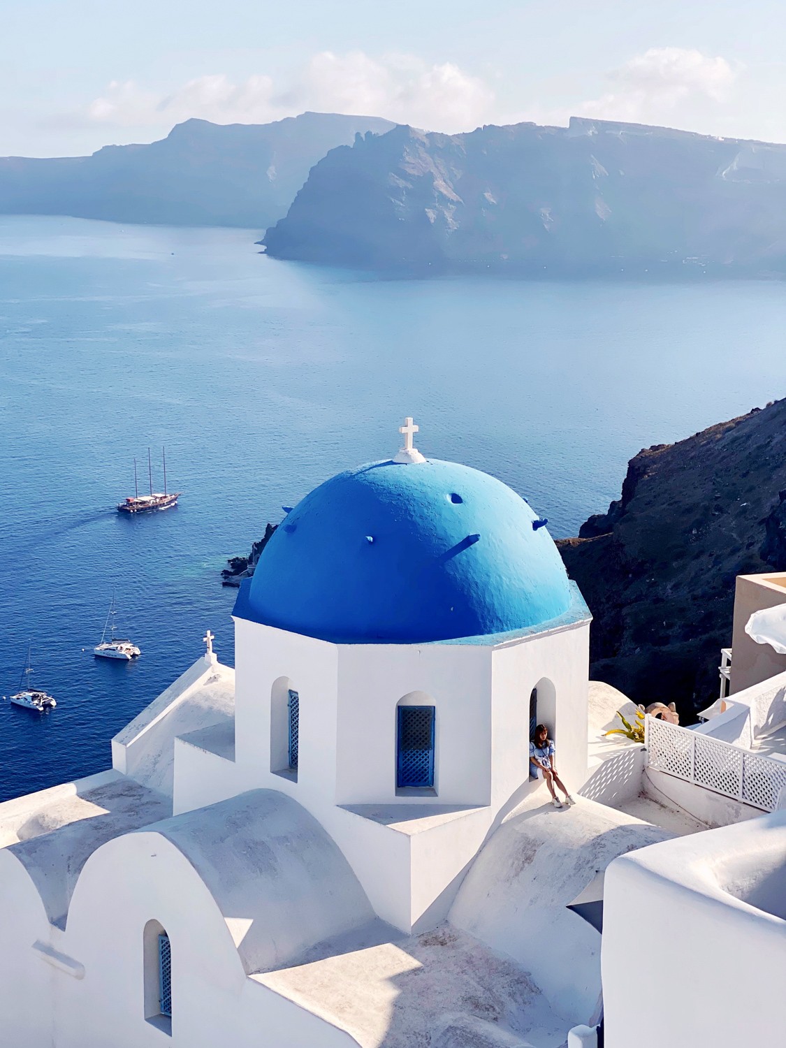 Explore Santorini: the top things to do, where to stay & what to eat